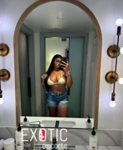 Aureus escorts