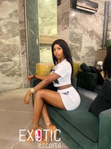 Mooiplaas escorts
